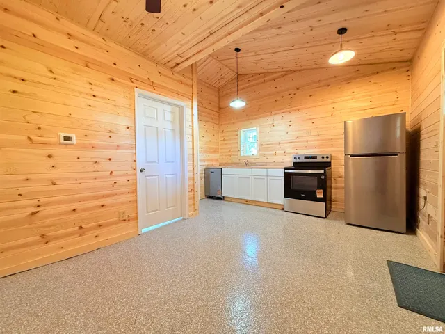 $74,900 | 1523 South McKinley Street, Harrisburg, IL 62946