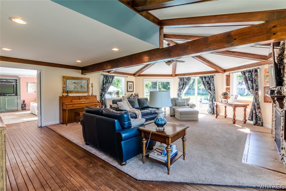 325 North Forest Road Amherst, NY 14221 - Photo 14 of 32