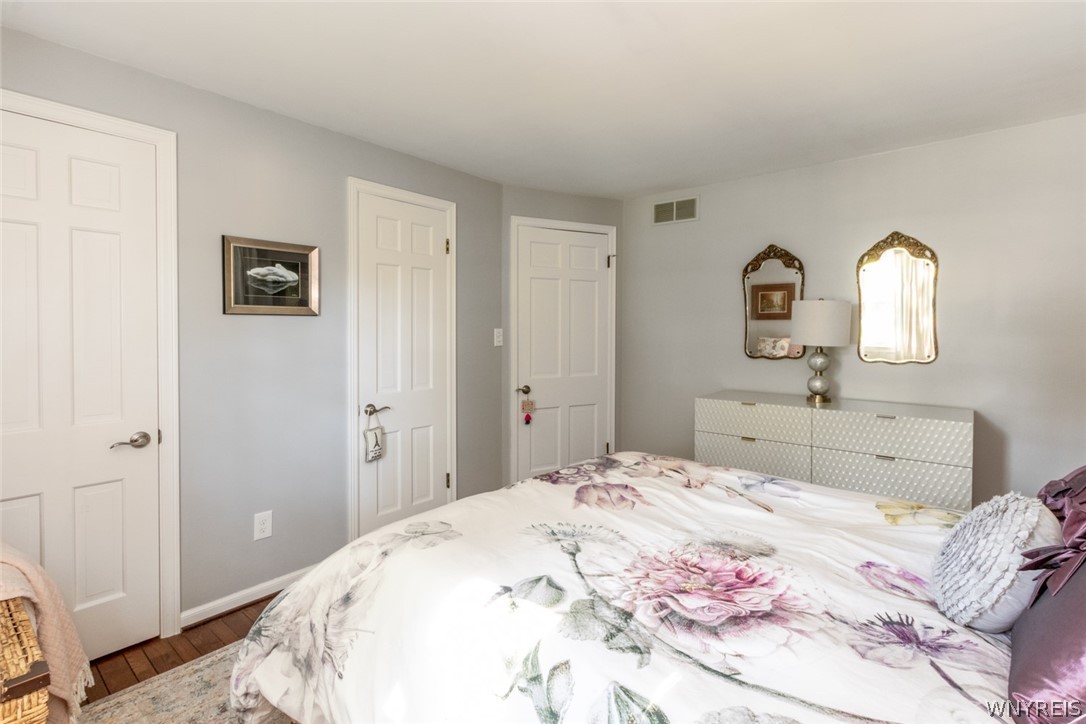 325 North Forest Road Amherst, NY 14221 - Photo 23 of 32