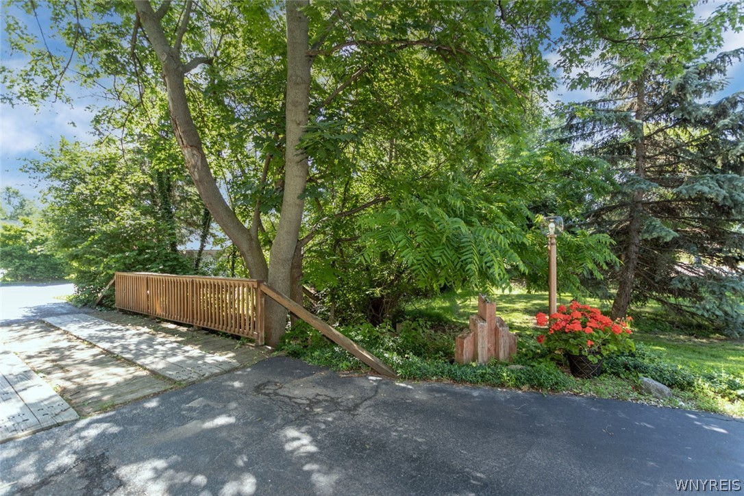 325 North Forest Road Amherst, NY 14221 - Photo 32 of 32