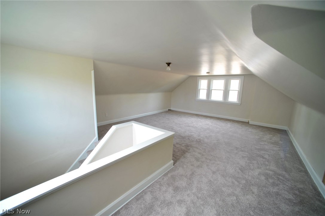 3024 Yorkshire Road Cleveland, OH 44118 - Photo 23 of 31 Gallery Image 23