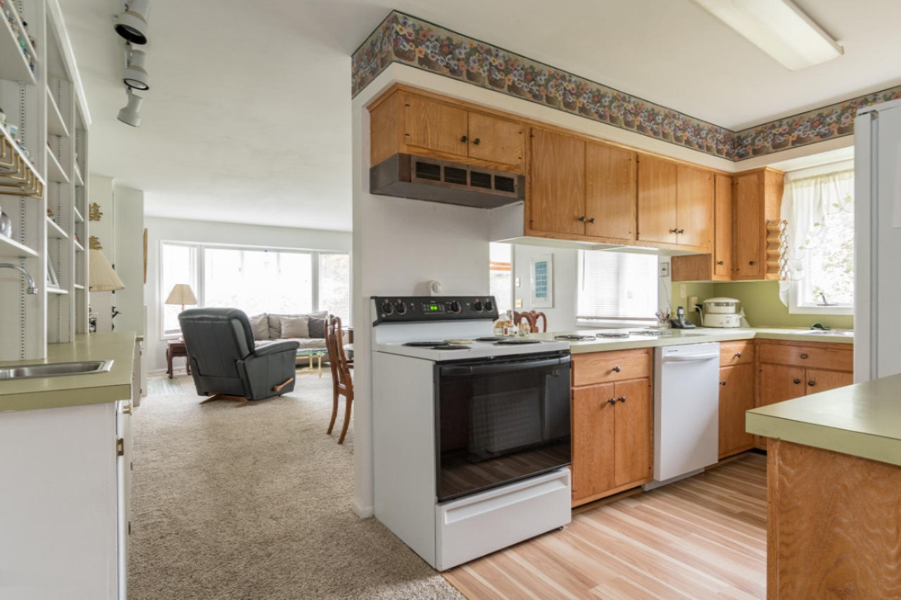 6057 Torrington Road Kalamazoo, MI 49009 - Photo 12 of 29 Torrington-12