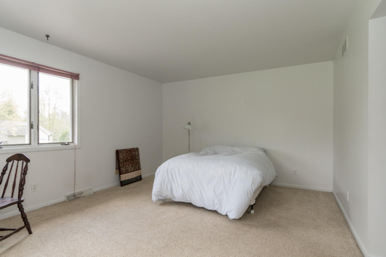 6057 Torrington Road Kalamazoo, MI 49009 - Photo 8 of 29 Torrington-6