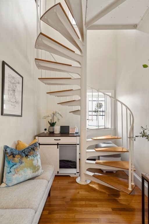 1 Regent Circle, Unit 2 Brookline, MA 02445 - Photo 11 of 21