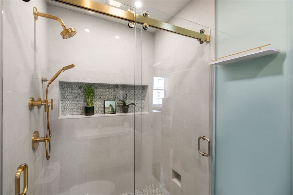 1 Regent Circle, Unit 2 Brookline, MA 02445 - Photo 16 of 21