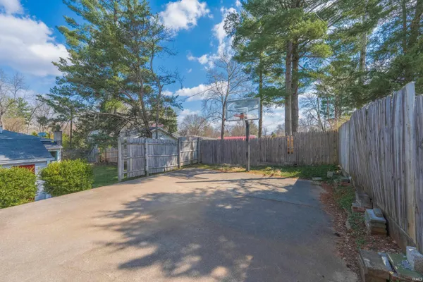 $399,900 | 1600 East 2nd Street, Bloomington, IN 47401