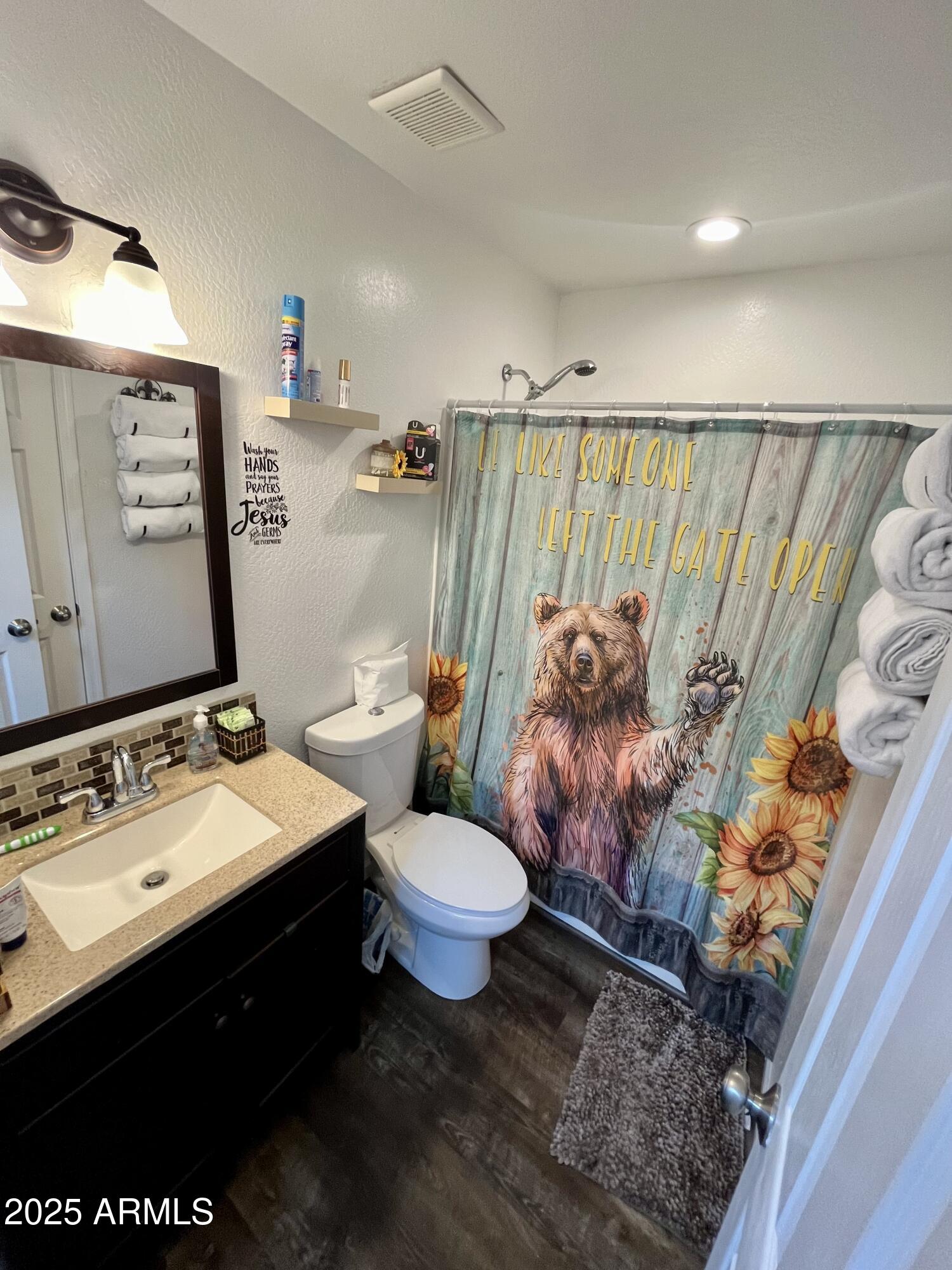 2026 Herman Road Ash Fork, AZ 86320 - Photo 2 of 11 BATHROOM 1