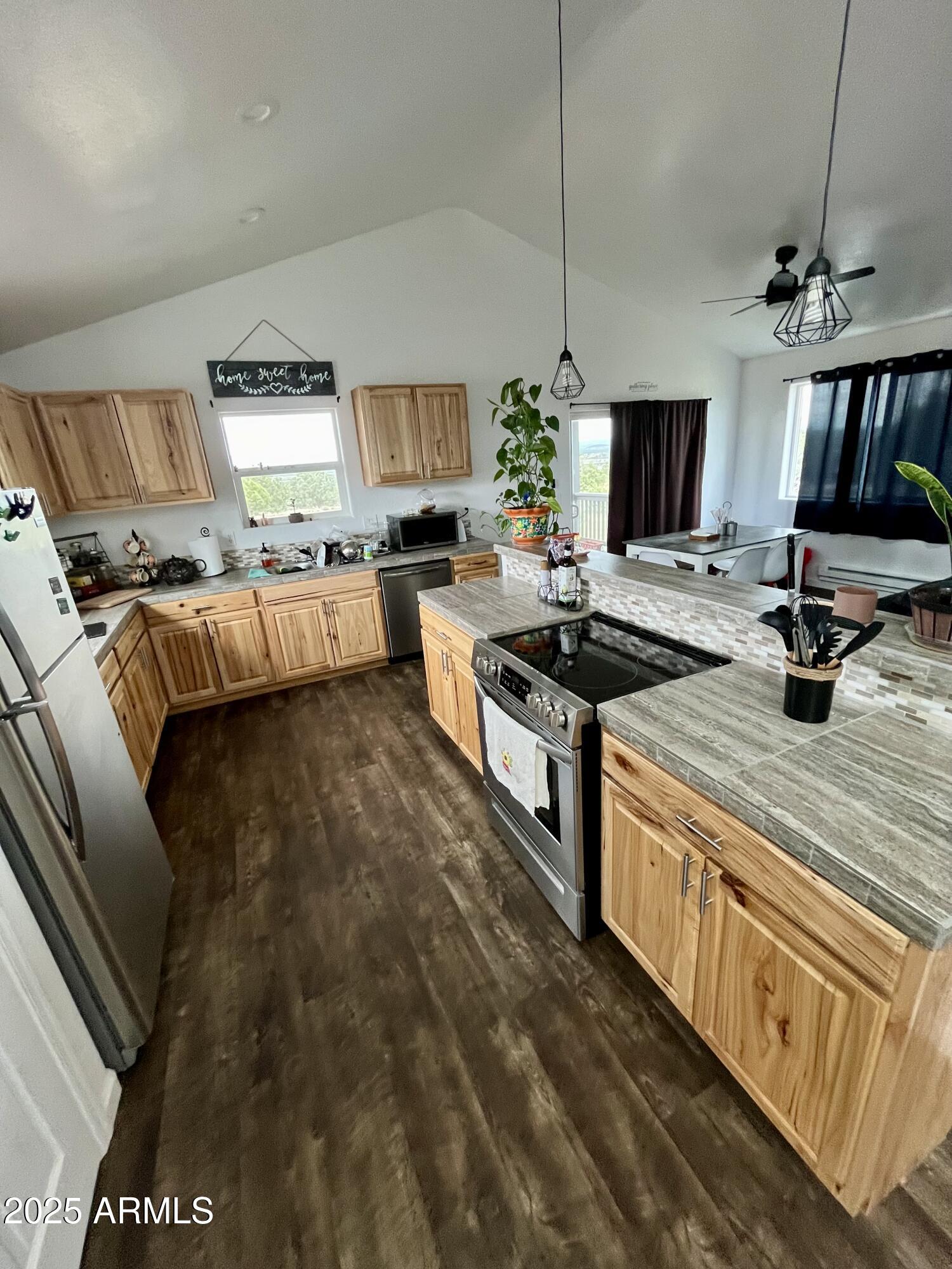 2026 Herman Road Ash Fork, AZ 86320 - Photo 5 of 11 KITCHEN2