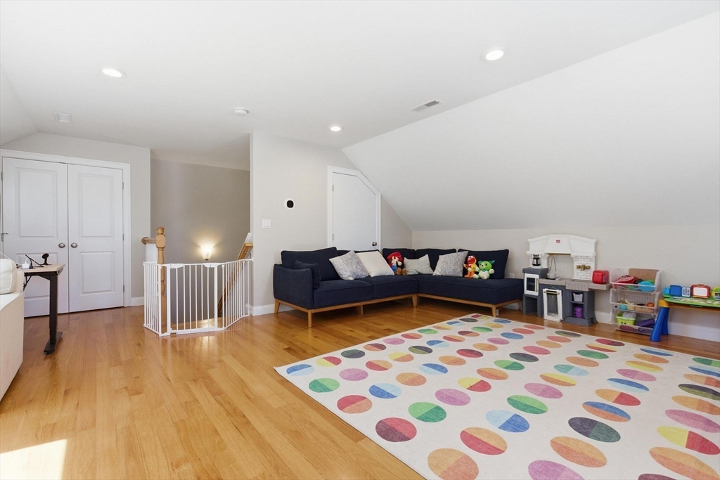 7 Spring Court, Unit A Woburn, MA 01801 - Photo 32 of 40