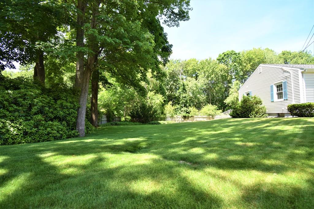 21 Flora Road Attleboro, MA 02703 - Photo 16 of 17 Gallery Image 16