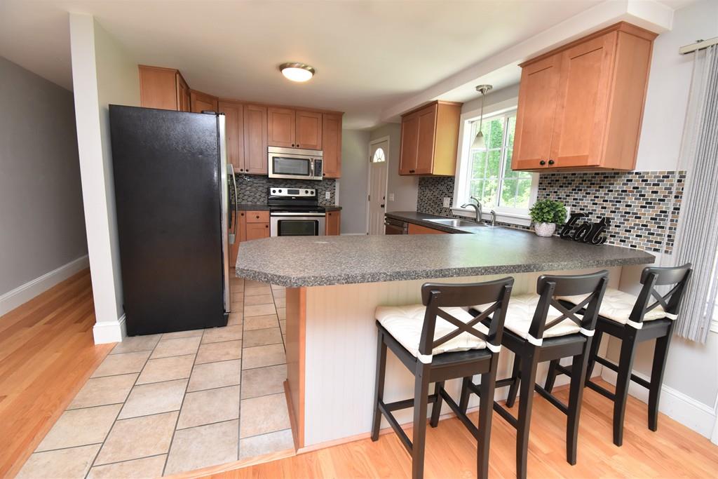 21 Flora Road Attleboro, MA 02703 - Photo 5 of 17 Gallery Image 5