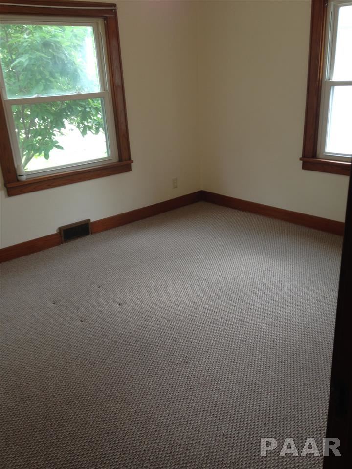 1216 Springfield Road East Peoria, IL 61611 - Photo 16 of 36 Gallery Image 16