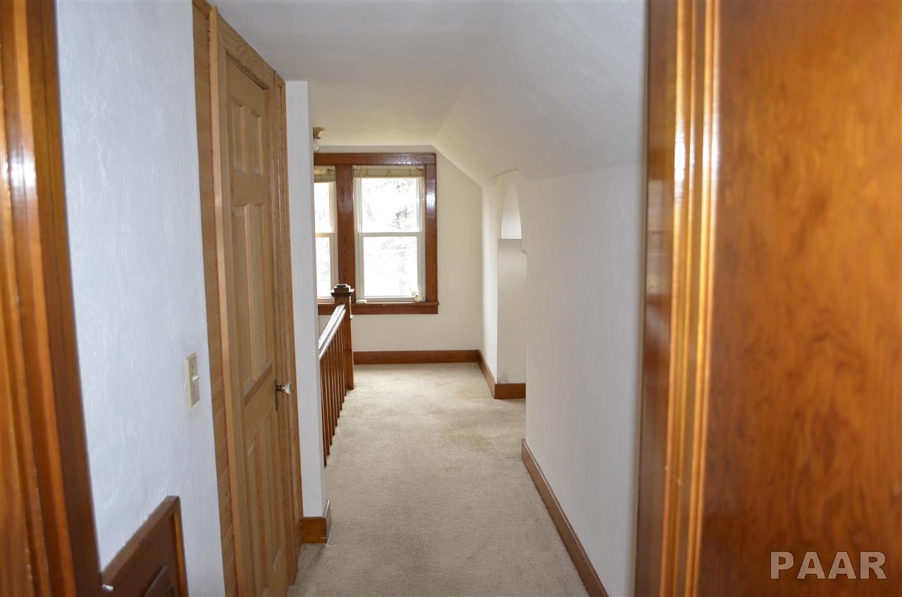 1216 Springfield Road East Peoria, IL 61611 - Photo 35 of 36 Gallery Image 35