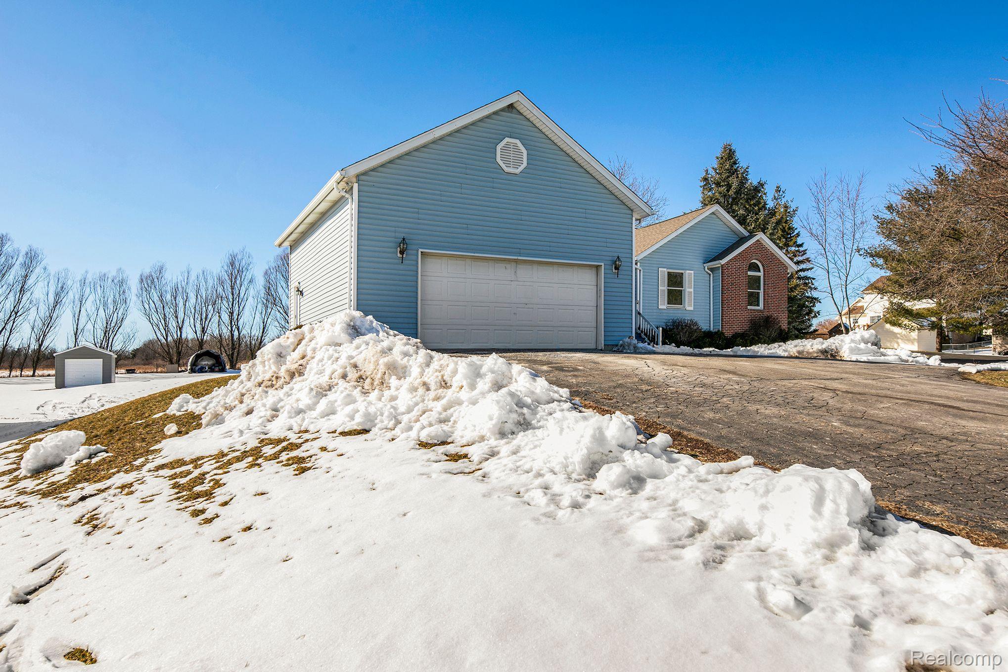 10154 Heather Ridge Court Goodrich, MI 48438 - Photo 23 of 27 Gallery Image 23