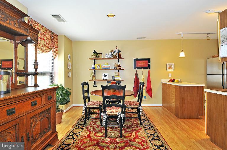 5558 Vantage Point Road Columbia, MD 21044 - Photo 22 of 28 Dining Room