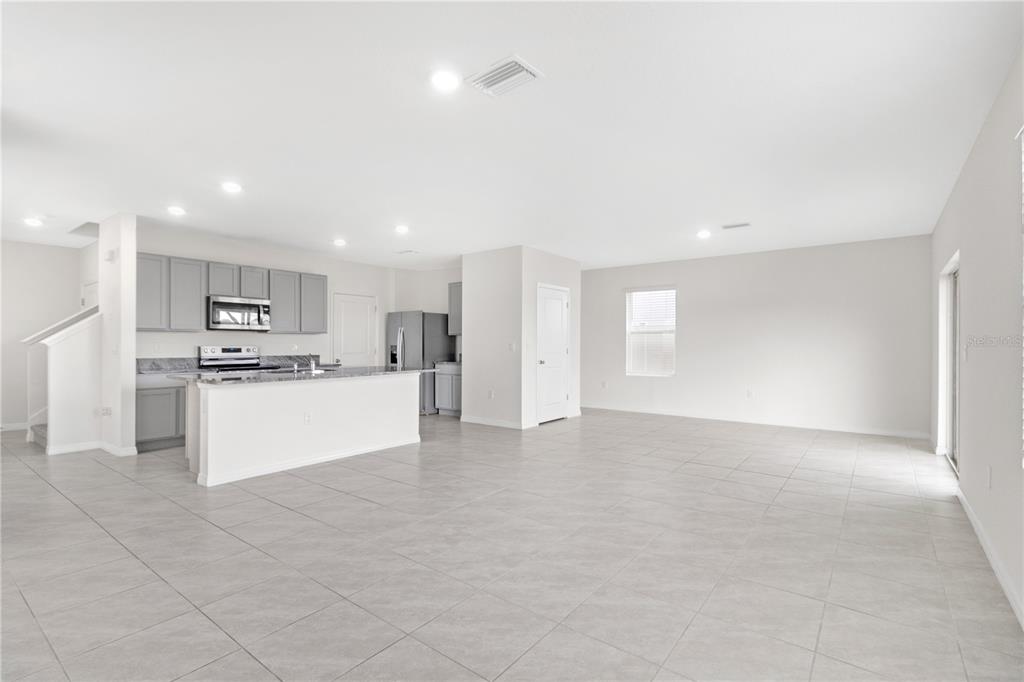 9151 Forge Breeze Loop Wesley Chapel, FL 33545 - Photo 11 of 40