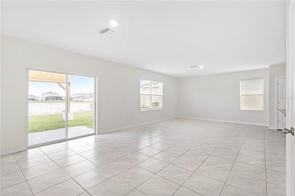 9151 Forge Breeze Loop Wesley Chapel, FL 33545 - Photo 14 of 40