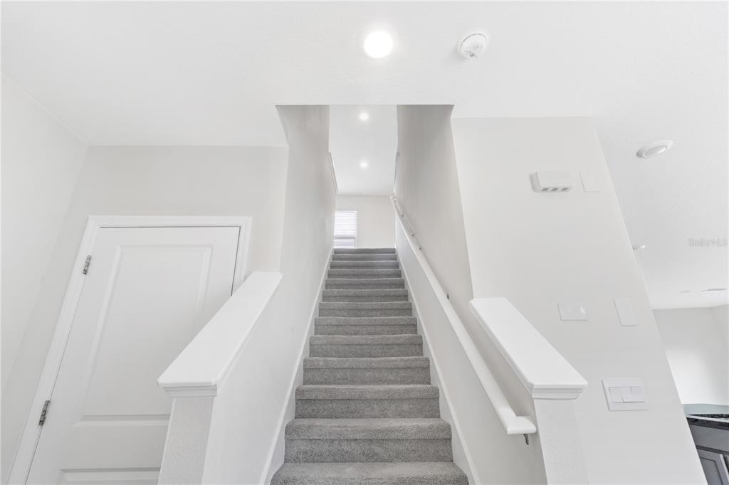 9151 Forge Breeze Loop Wesley Chapel, FL 33545 - Photo 17 of 40