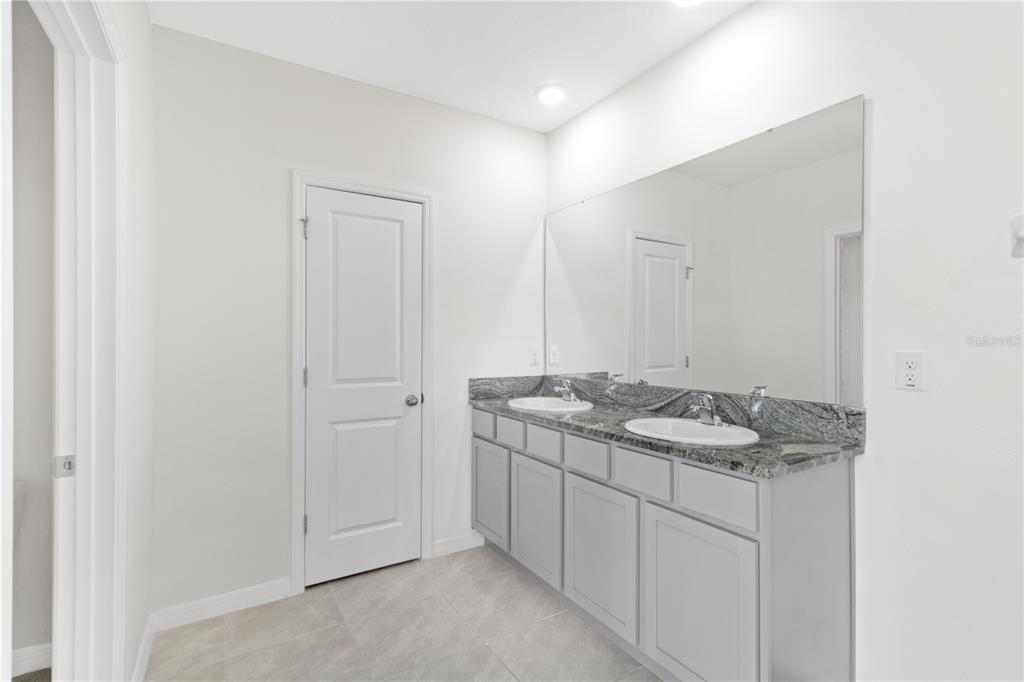 9151 Forge Breeze Loop Wesley Chapel, FL 33545 - Photo 25 of 40