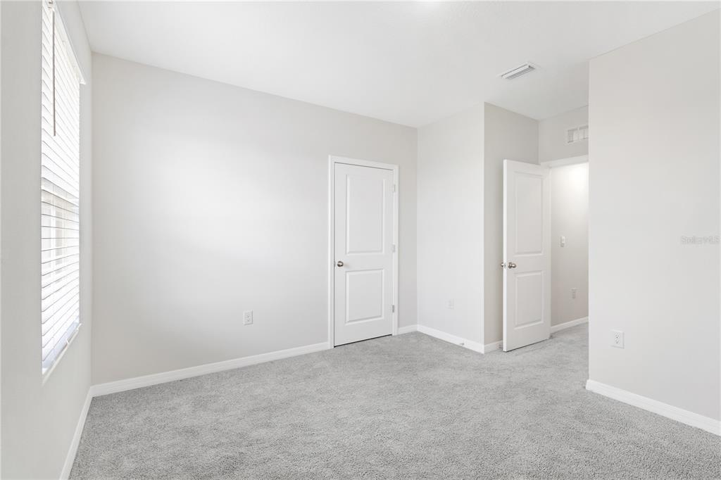 9151 Forge Breeze Loop Wesley Chapel, FL 33545 - Photo 32 of 40