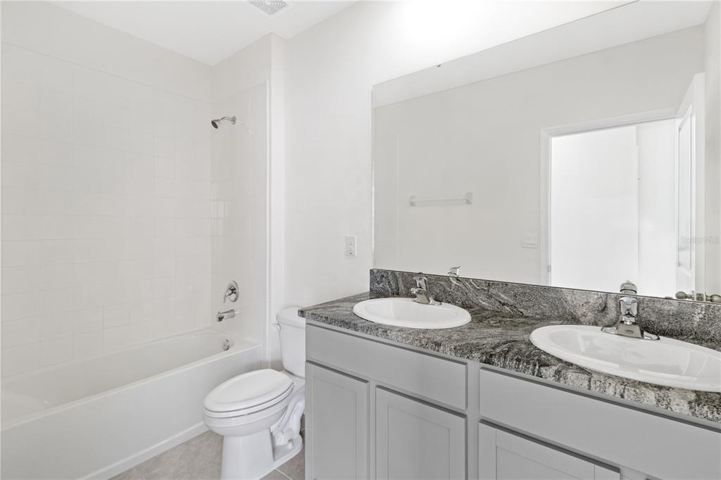 9151 Forge Breeze Loop Wesley Chapel, FL 33545 - Photo 33 of 40