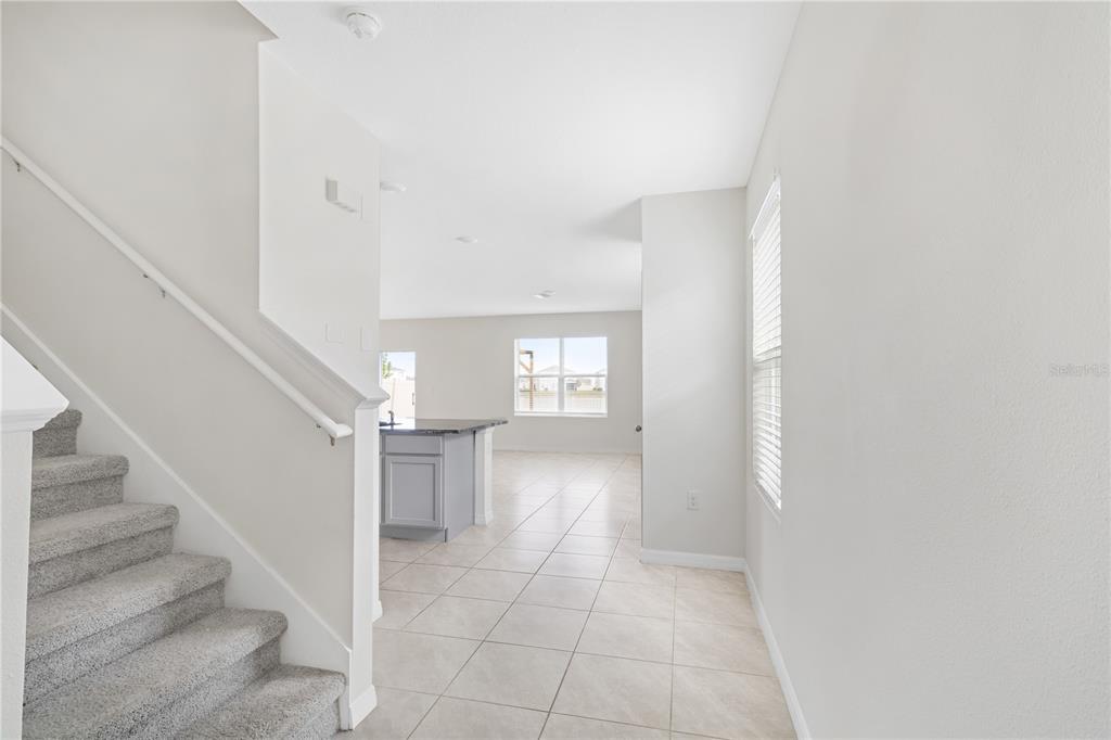 9151 Forge Breeze Loop Wesley Chapel, FL 33545 - Photo 6 of 40