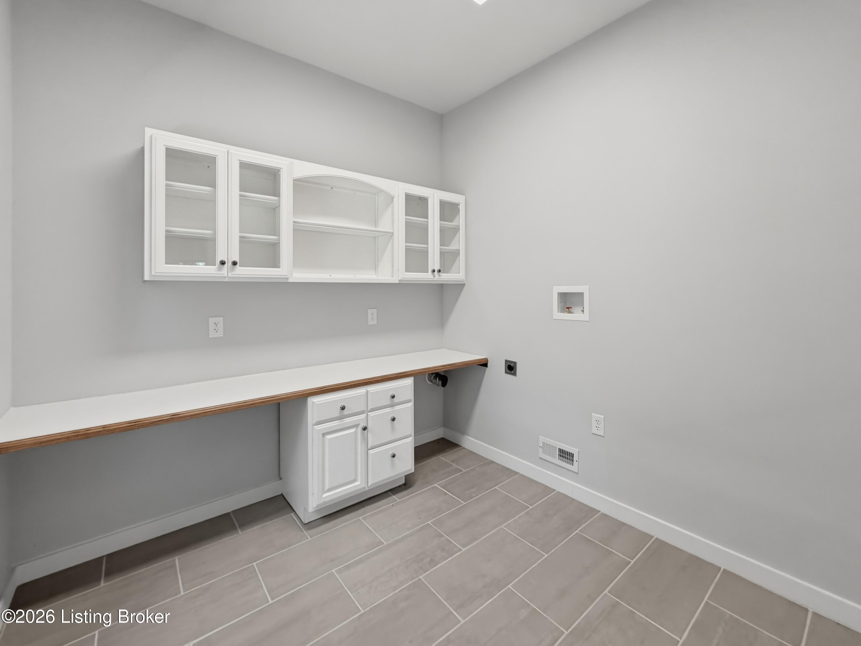 829 Old State Road Brandenburg, KY 40108 - Photo 17 of 40 17