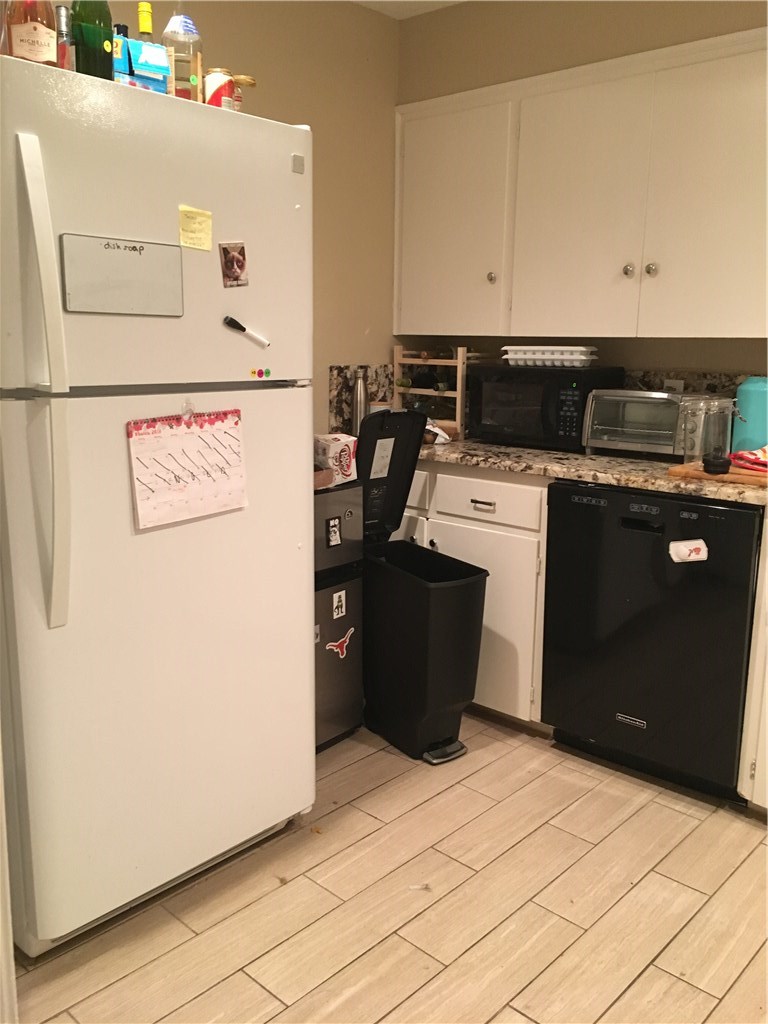 803 East 32nd Street, Unit B Austin, TX 78705 - Photo 6 of 10