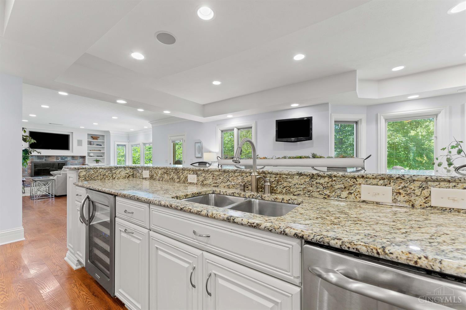 8275 Riviera Court Springboro, OH 45066 - Photo 13 of 69 Gallery Image 13