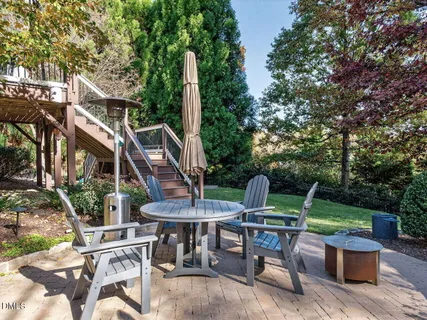 a view of outdoor space yard deck and outdoor seating