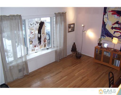 51 Westminster Road Colonia, NJ 07067 - Photo 3 of 25
