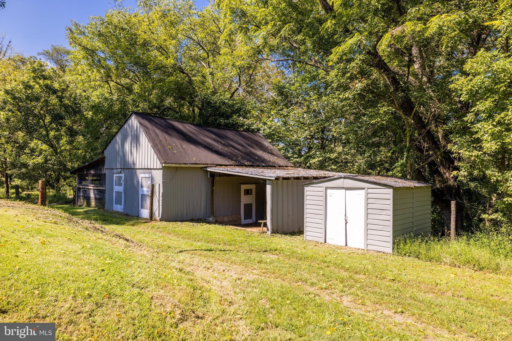 13049 Loyalty Road Leesburg, VA 20176 - Photo 66 of 79 Barn/Stable