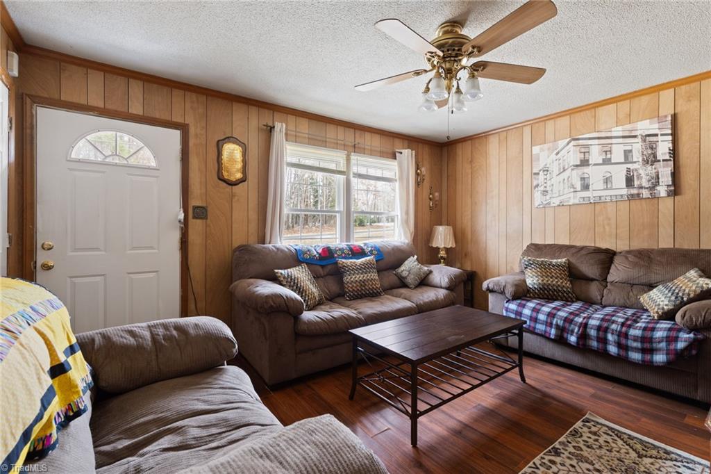 418 Richmond Road Mebane, NC 27302 - Photo 3 of 20