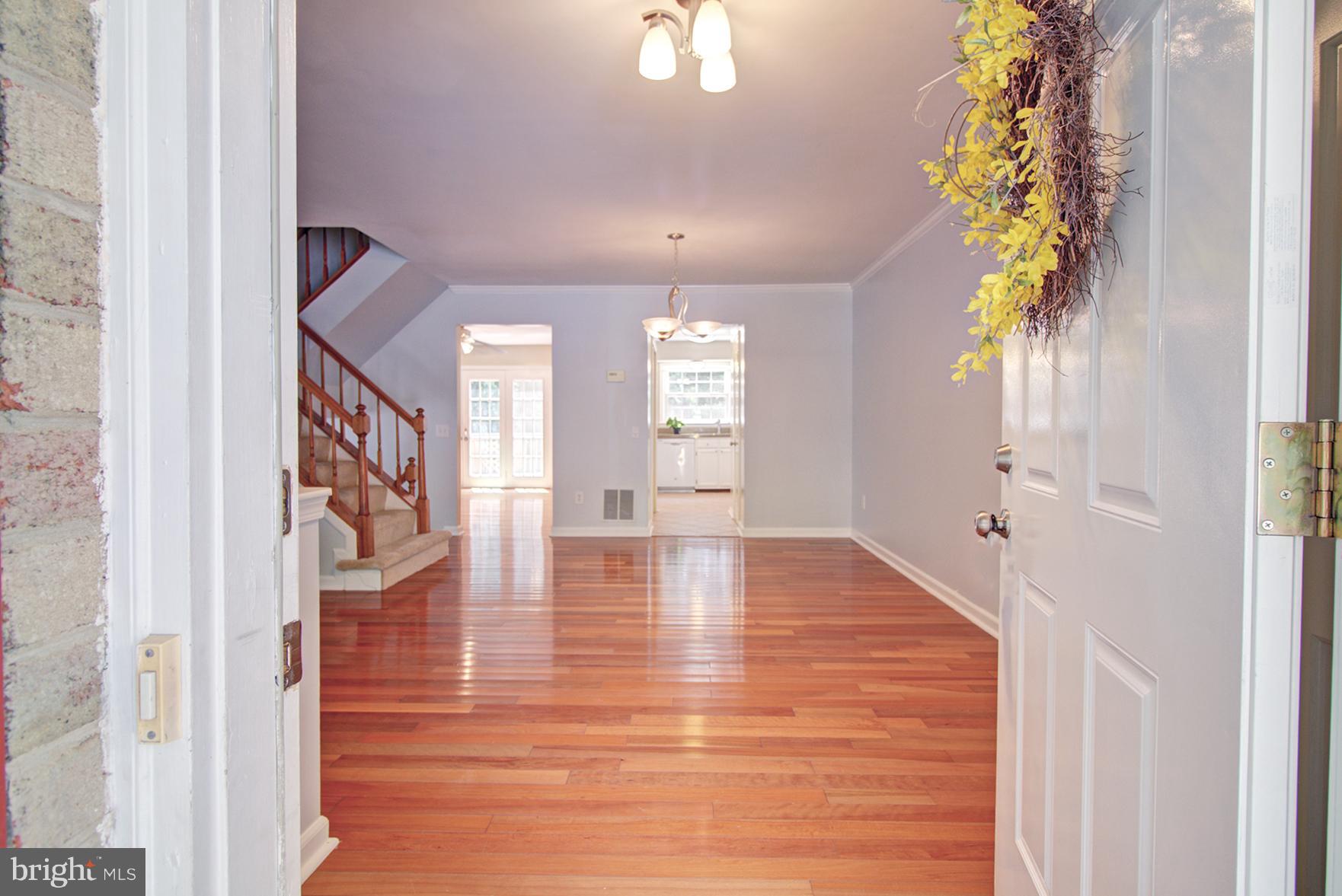 331 Crescendo Way Silver Spring, MD 20901 - Photo 2 of 22 Interior (General)