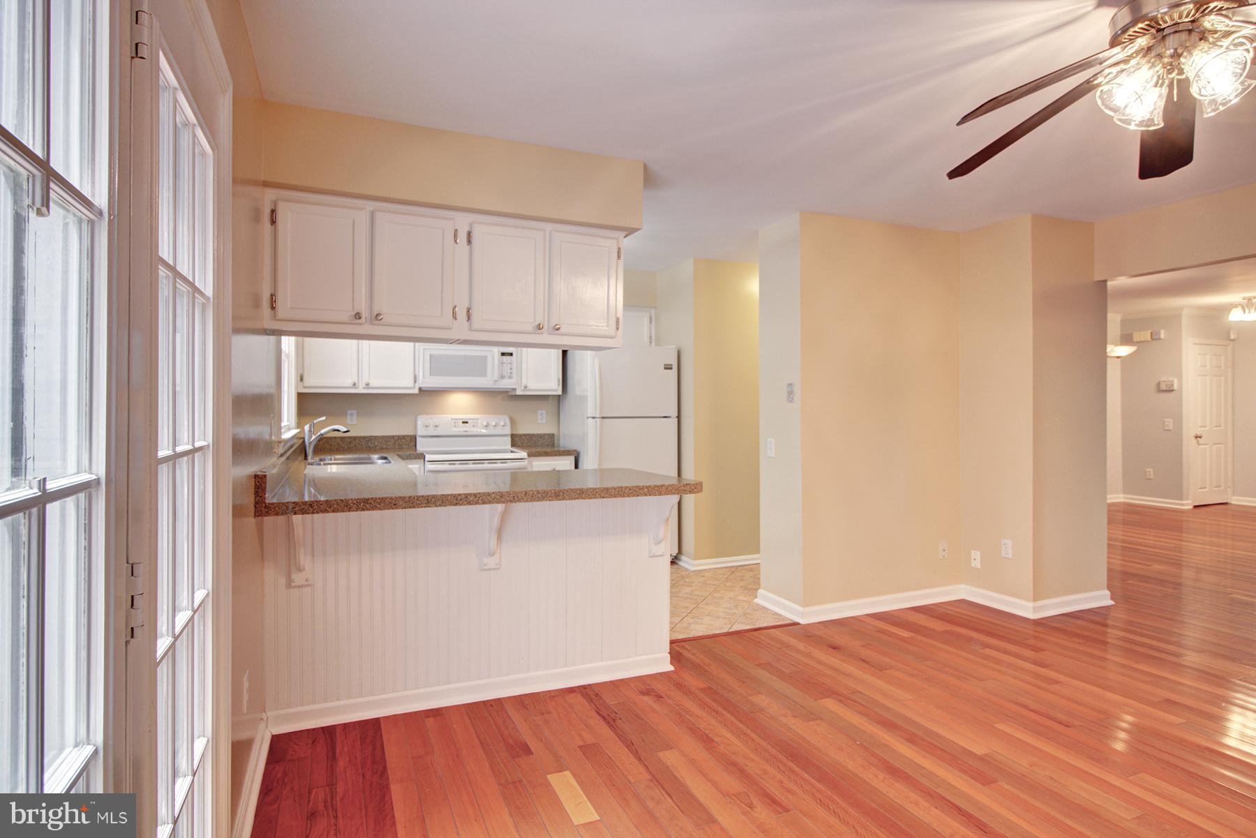 331 Crescendo Way Silver Spring, MD 20901 - Photo 11 of 22 Family Room