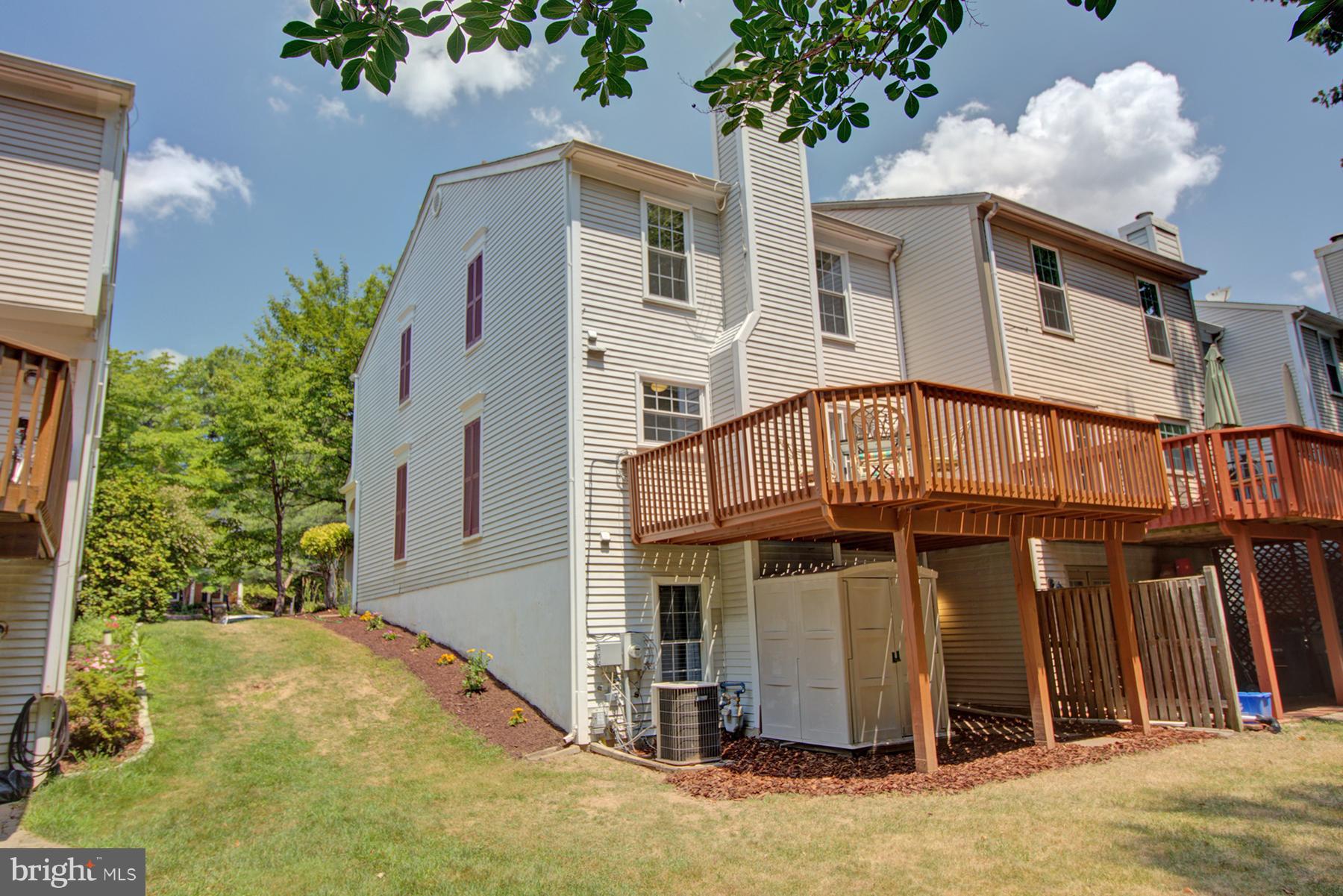 331 Crescendo Way Silver Spring, MD 20901 - Photo 21 of 22 Exterior (Rear)