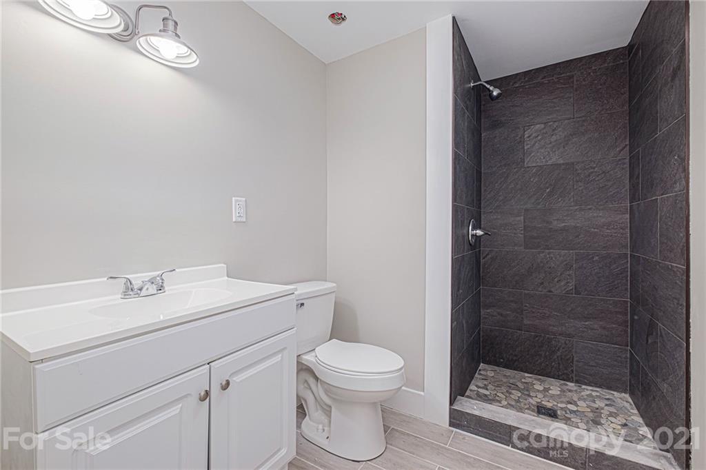629 2nd Street Southwest Conover, NC 28613 - Photo 12 of 24 Gallery Image 12