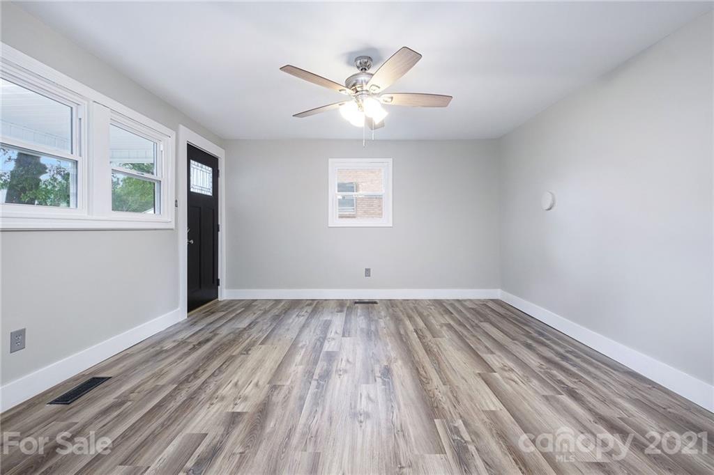 629 2nd Street Southwest Conover, NC 28613 - Photo 6 of 24 Gallery Image 6