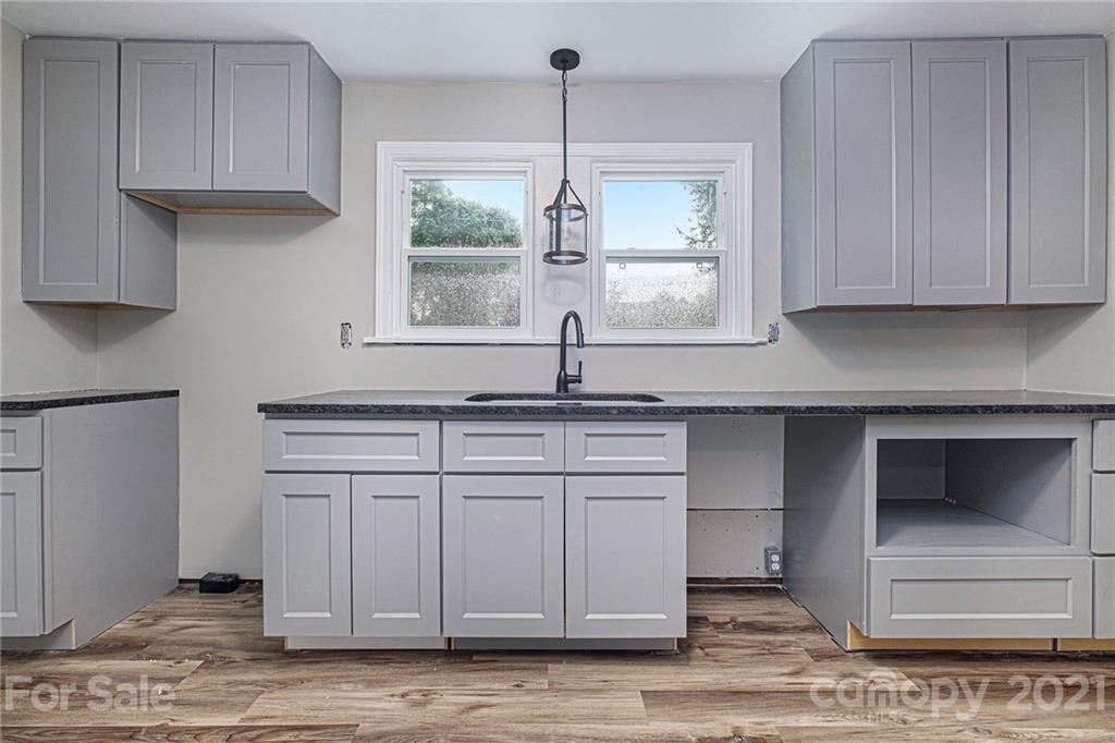 629 2nd Street Southwest Conover, NC 28613 - Photo 9 of 24 Gallery Image 9