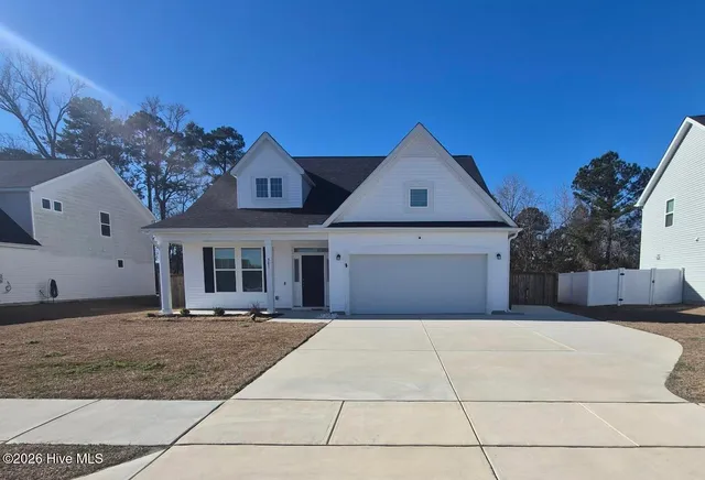 $2,200 | 301 Harvest Mdw Crossing, Jacksonville, NC 28546