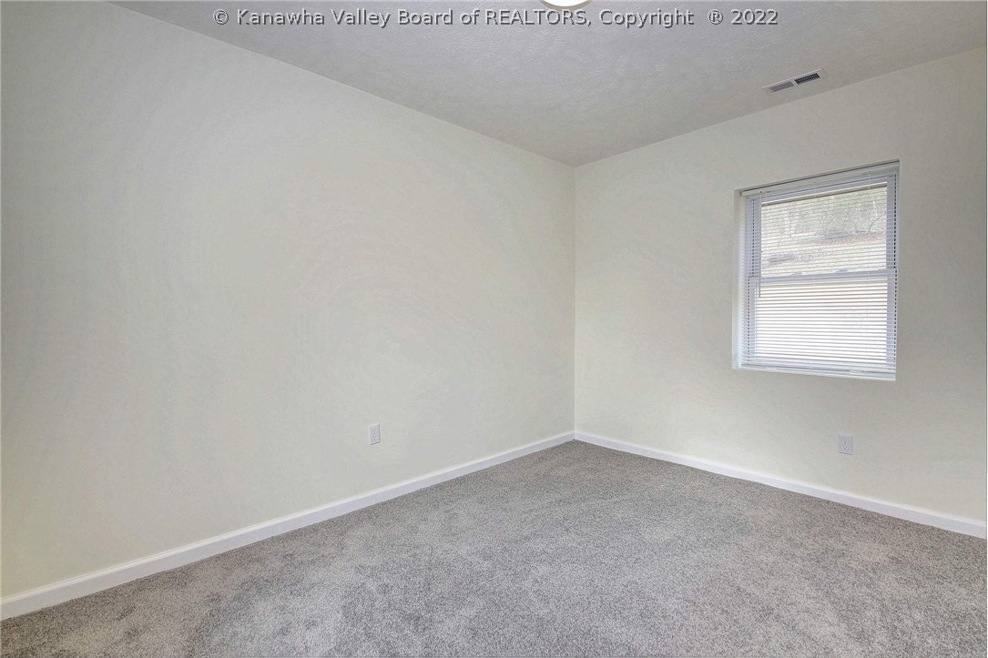 3386 Charleston Road Poca, WV 25159 - Photo 21 of 40 Gallery Image 21