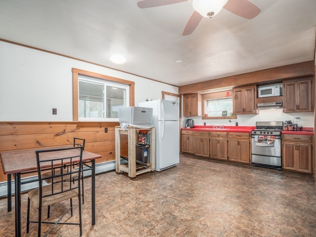 1090 Wauwinet Road Barre, MA 01005 - Photo 14 of 24
