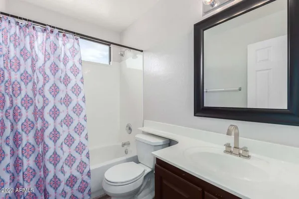 $2,695 | 7031 South 30th Street, Phoenix, AZ 85042