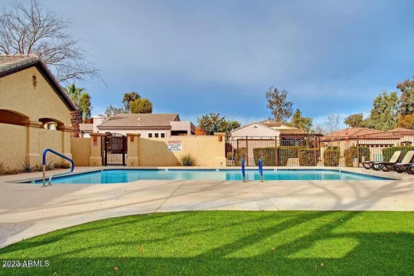 $2,695 | 7031 South 30th Street, Phoenix, AZ 85042