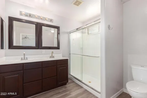 $2,695 | 7031 South 30th Street, Phoenix, AZ 85042