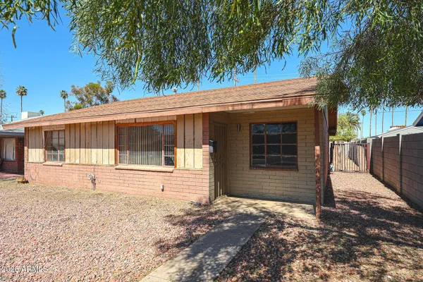 $469,000 | 1238 East Almeria Road, Phoenix, AZ 85006