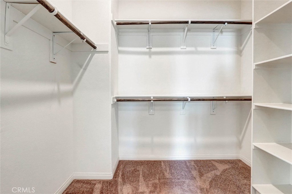 26417 Choral Saugus, CA 91350 - Photo 30 of 39