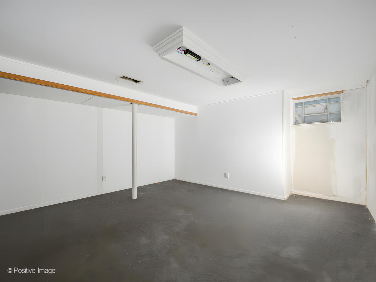 18646 Palmer Circle Homewood, IL 60430 - Photo 13 of 17 an empty room with a empty space and windows