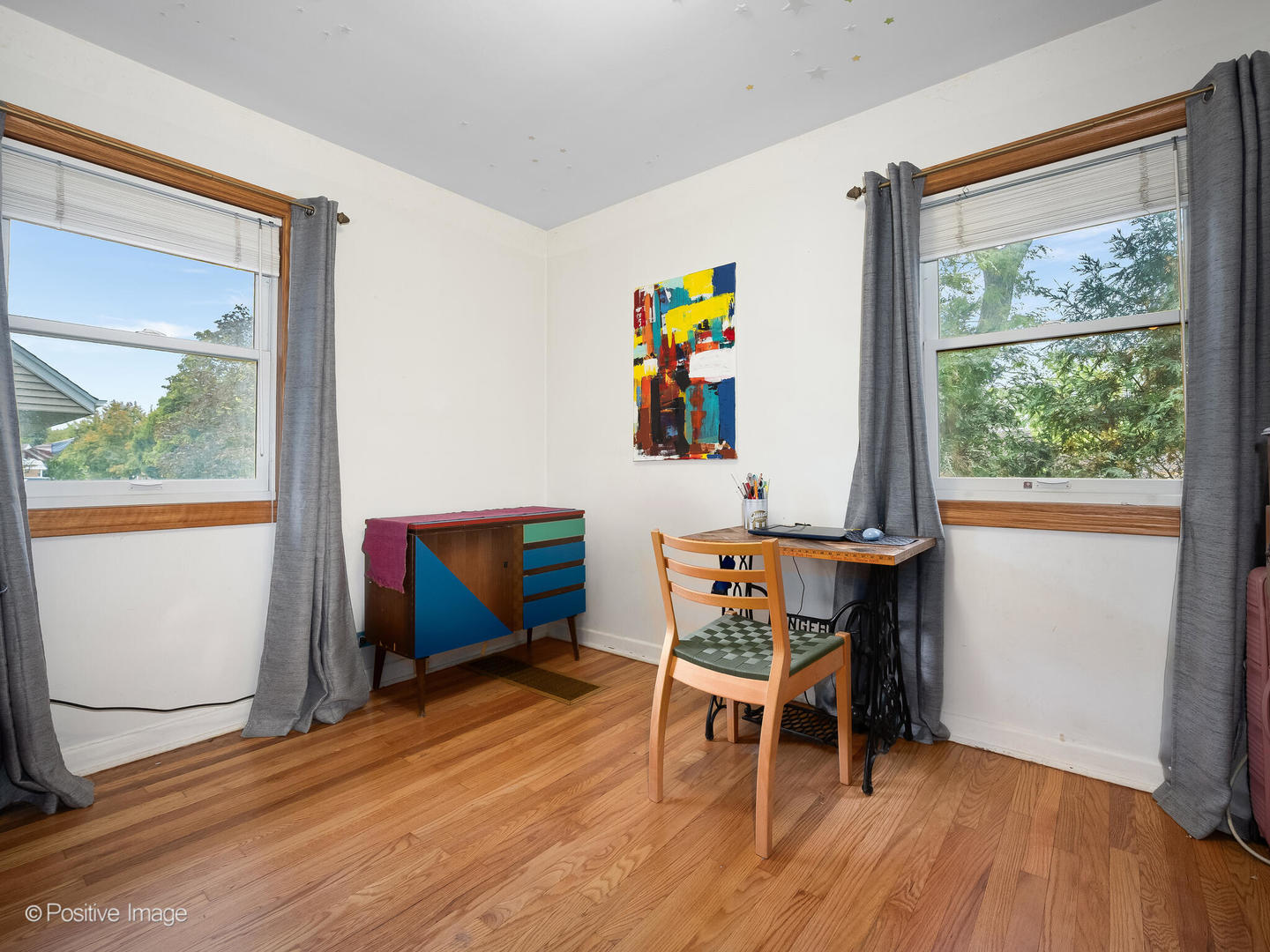 18646 Palmer Circle Homewood, IL 60430 - Photo 10 of 17 a dining room with furniture and wooden floor
