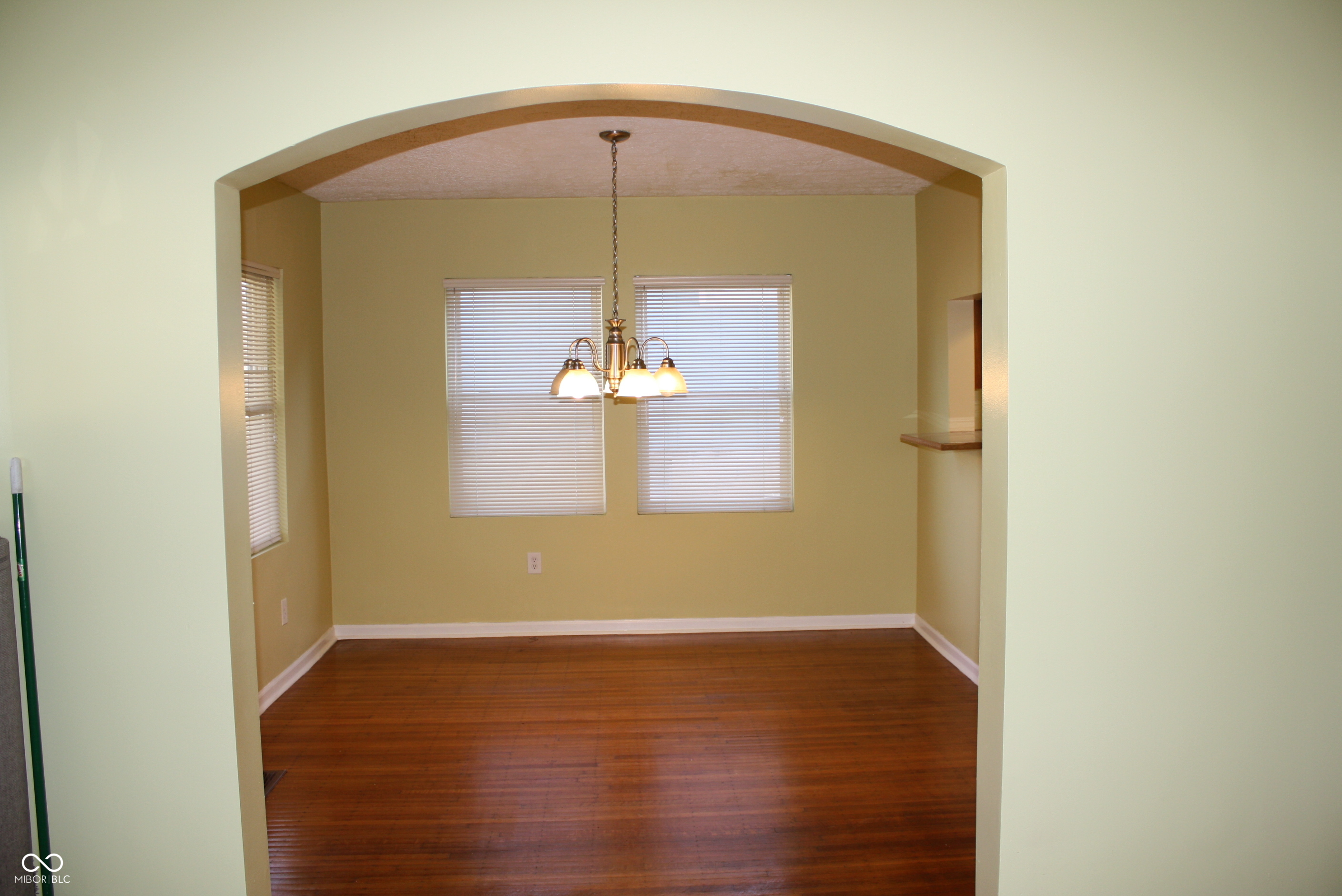 439 Berkley Road Indianapolis, IN 46208 - Photo 7 of 26 Gallery Image 7